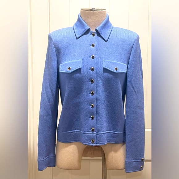 St. John Jackets & Blazers - ST. JOHN Size 6 Blue Button Front Blazer EUC Santana Knit Front Faux Pockets